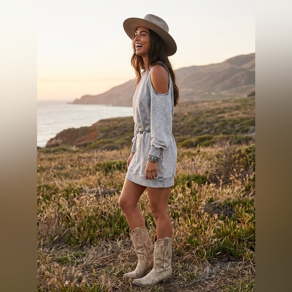 Sweatshirt Dress - Picture 2 of 10